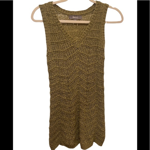 Marled Reunited Clothing Olive Green Sleeveless Sweater Top Size XS - Picture 1 of 6